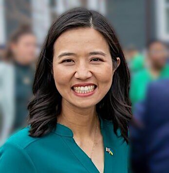 Michelle_Wu_2022_South_Boston’s_St._Patrick’s_Day_Parade_(FOVD129X0AMcrHy)_(2)_(revised)